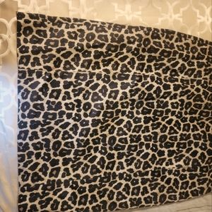 Leopard skirt, brand new, knee length